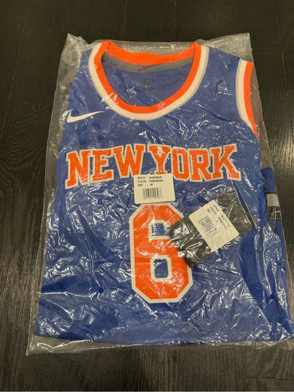NBA NY Knicks Jersey Youth Nike Kristaps Porzingis Icon Edition Swingman Jersey - Picture 5 of 6